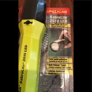 Pelican Sabrelite 2010 Led Flashlight New